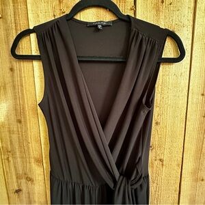 Tahari Black Sleeveless Midi Dress